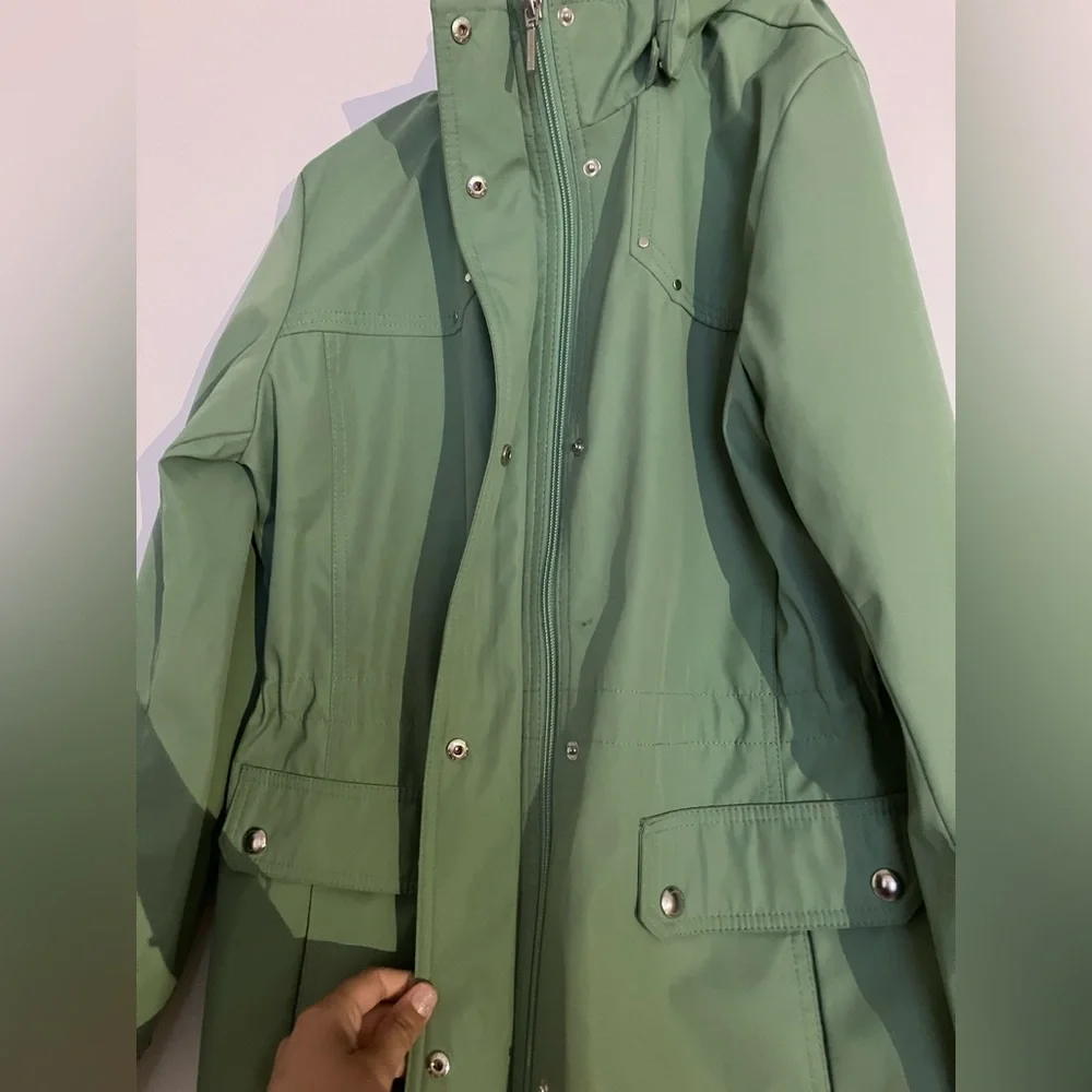 Weatherproof Rain Jacket - Picture 3 of 5